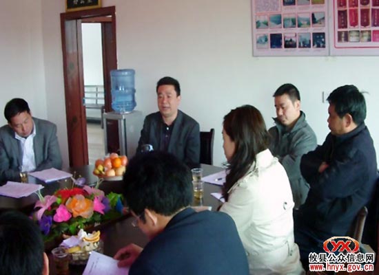 新农村建设：桃水镇召开“洁净村庄”行动现场会