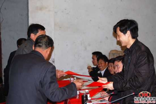 攸县鸭塘铺乡全民动员共创洁净家园