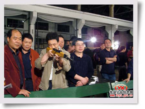 湘东化机汽轮机公司举行射气球比赛游艺活动