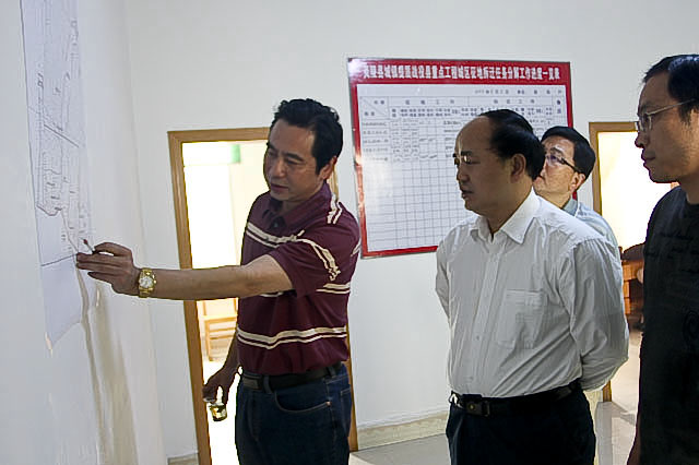 周建光到霞阳镇调研城镇提质及“一高一铁”征地拆迁和安置工作情况