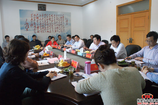 市人大常委会副主任杨宋虎一行来攸县检查《禁毒法》贯彻实施情况