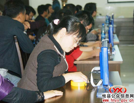 第一现场：攸县鸾山镇举行“扬精神 优作风”知识专场抢答赛