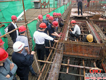 市建设局领导关坦良一行来攸县督查建设系统安全生产工作情况