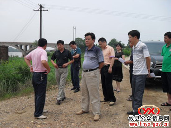 市县民政部门有关领导深入攸县部分乡镇指导救灾