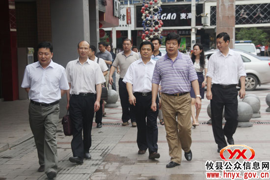 省委远教办肖佳林一行到攸县考察城乡建设情况
