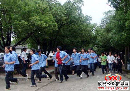 株洲生物工程中专举行安全疏散演练