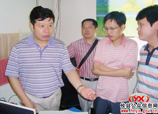 邝邹飞一行深入部分乡镇司法所督查指导工作
