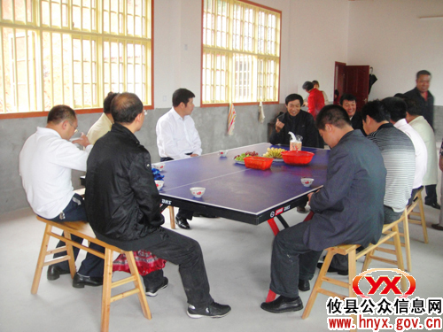 邝邹飞一行到丫江桥镇调研指导工作