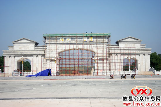 攸县新广场气势恢弘 不少市民建议命名其“震林广场”