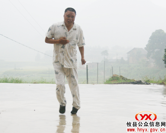 【党员风采】一个村支书的无悔选择——记丫江桥镇严湖村党支部书记彭礼华