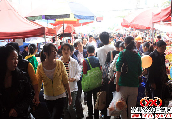 国庆假期：湘东大市场主体楼购物第一台摩托车获奖者出炉