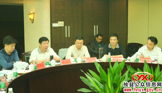 省安监局李大剑一行到攸县调研烟花爆竹产业发展工作