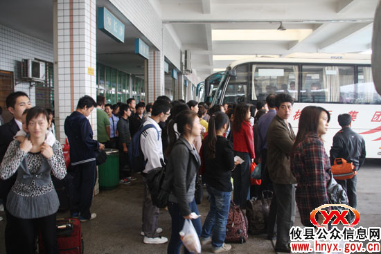 国庆假期：今天，攸县长途汽车站迎来返程高峰