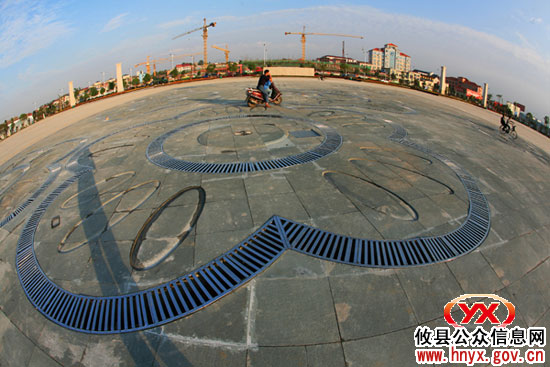 攸县新广场气势恢弘 不少市民建议命名其“震林广场”