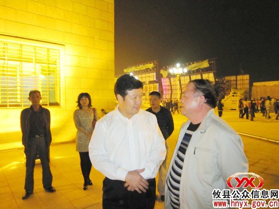 市编办主任侯李平来攸县考察调研乡镇和政府机构改革工作