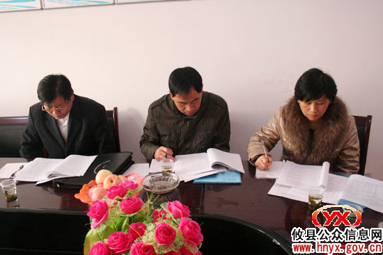 市督查组来攸县对创建合格学校工作评估验收