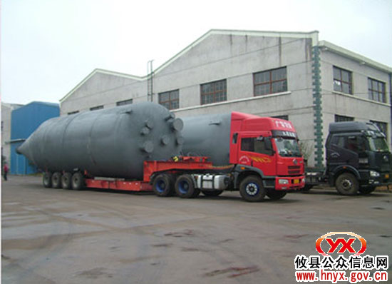 湘东化机所产煤粉给料仓设备发往越南