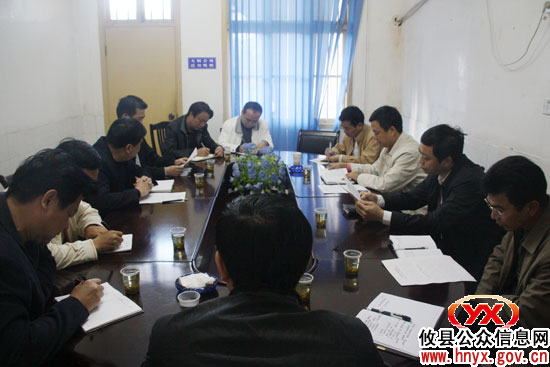 胡湘之一行深入黄丰桥国有林场进行调研