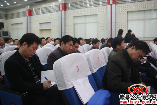 湖南“华联瓷业”董事长许君奇来攸县进行现代企业建设管理授课