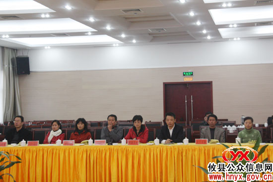 攸县银信部门和企业负责人面对面开展融资洽谈