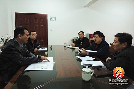 周文安到县供电公司指导电网建设工作
