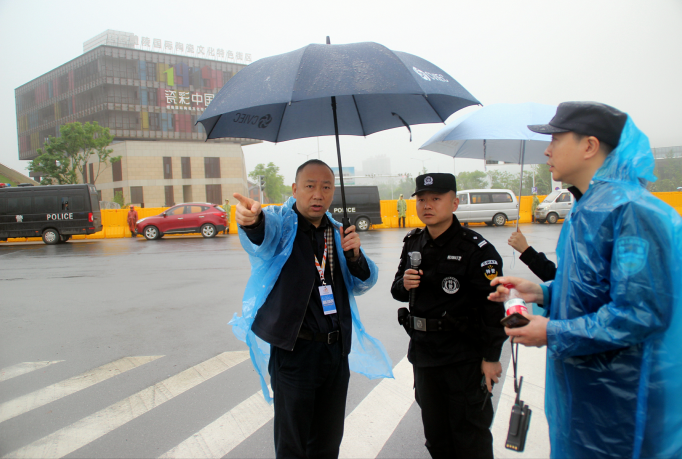 醴陵市公安局：圆满完成第四届中国烟花爆竹博览会暨2019年醴陵烟花爆竹交易会开幕式和焰火晚会安保任务