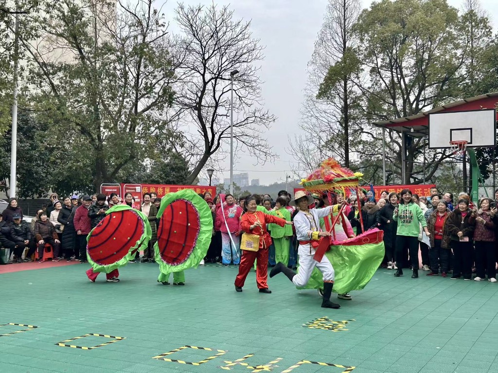 枫溪街道：阳春三月学雷锋 志愿服务暖人心