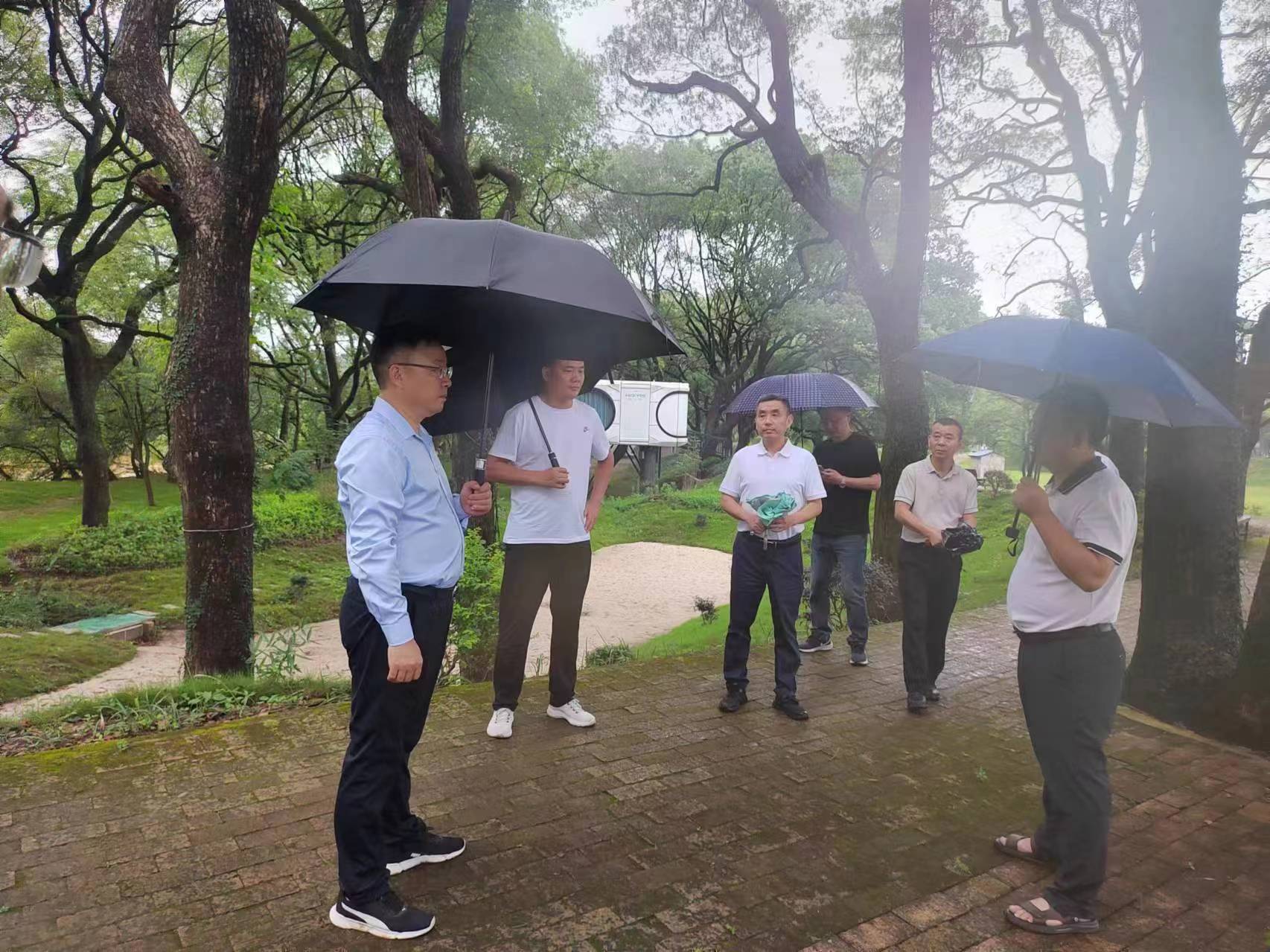 徐业伟深入茶陵县诸睦村把脉乡村振兴