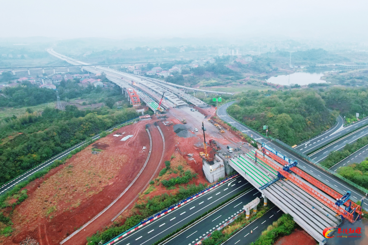 茶常高速公路茶陵段主线全幅贯通