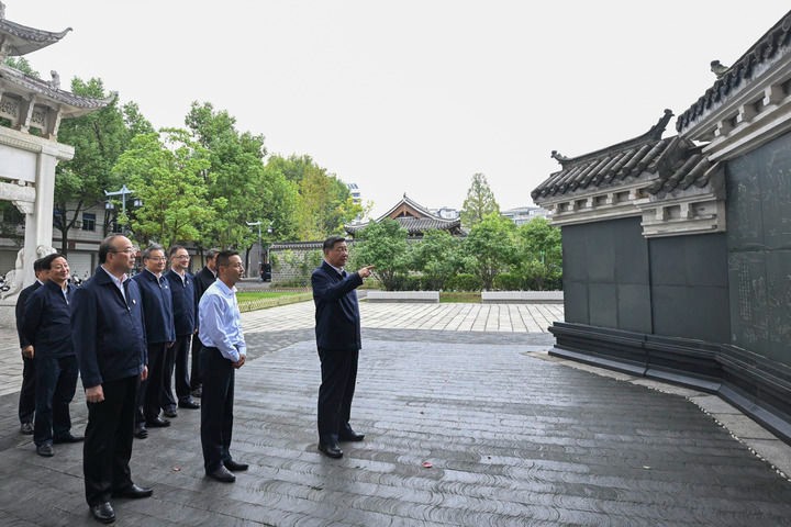 习近平在安徽考察时强调 发挥多重国家发展战略叠加优势 奋力谱写中国式现代化安徽篇章