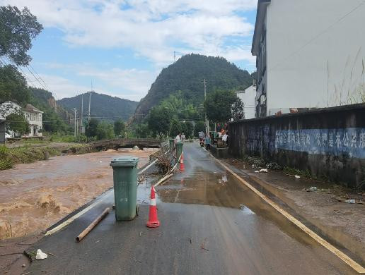 沩山镇：修复水毁河堤，保障民生安全