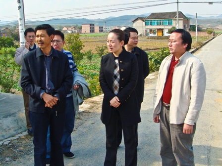市委副书记、炎陵县委书记李晖深入基层寻策问计