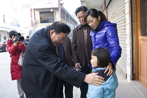 省委组织部副部长郭树人在炎陵视察、慰问