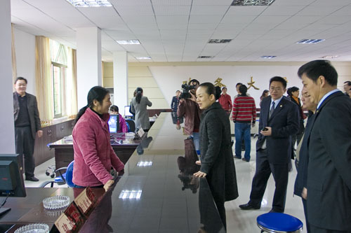 炎陵县政务服务中心搬新址 行政审批“一站”到位