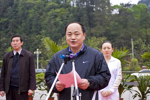 炎陵县积极开展群众文化体育活动，树社会“新风”