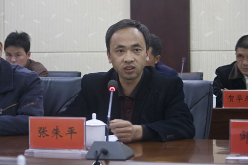 李晖与村官代表座谈：倾听基层百姓呼声 共求农村发展良策