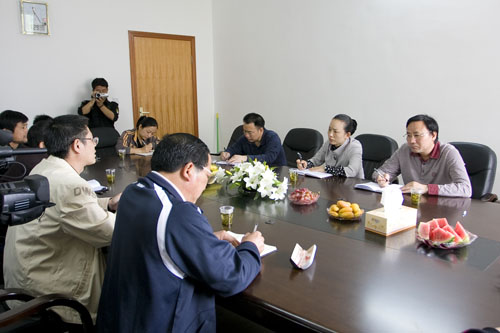 李晖书记深入企业考察调研