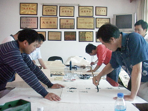 县书法协会开展书法下乡活动