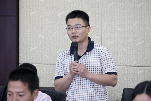 李晖书记与炎陵县“80后”青年代表座谈