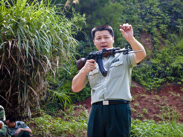 龙溪乡强化训练力度提高民兵预备役综合素质