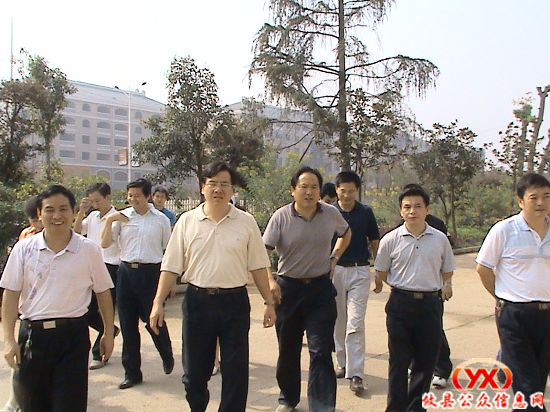 省卫生厅厅长张健来县中医院视察