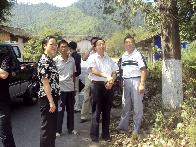 潘才良到龙溪企业视察调研