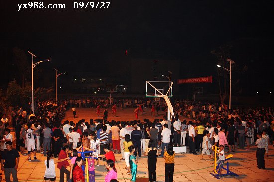“中天杯”篮球赛奏响黄丰桥镇庆祝国庆序曲