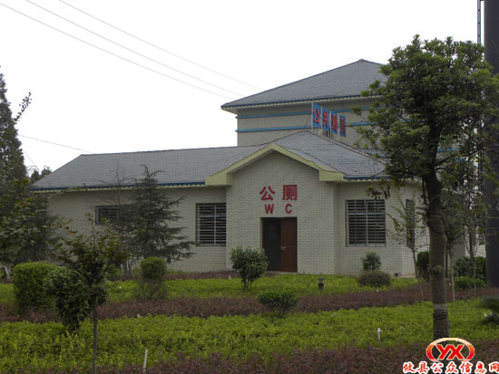 我县今年在城区要修建10座公厕与垃圾中转站