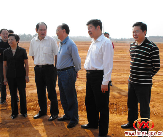 省政协党组成员王汀明一行来攸县考察调研