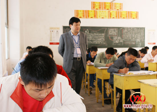 我县举行乡镇计生站工作人员公开招聘考试