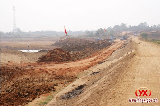 我县冬季农业生产现场如火如荼（图）