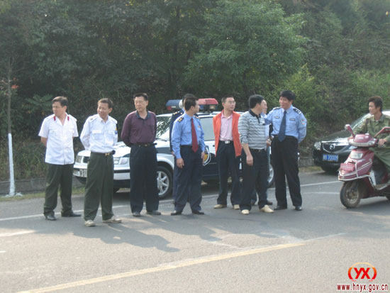 攸县开展废旧汽车交易市场专项整治行动