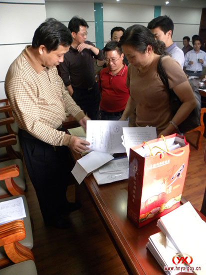 省农村党风廉政建设工作检查组来我县考察