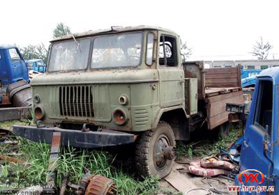 攸县开展废旧汽车交易市场专项整治行动